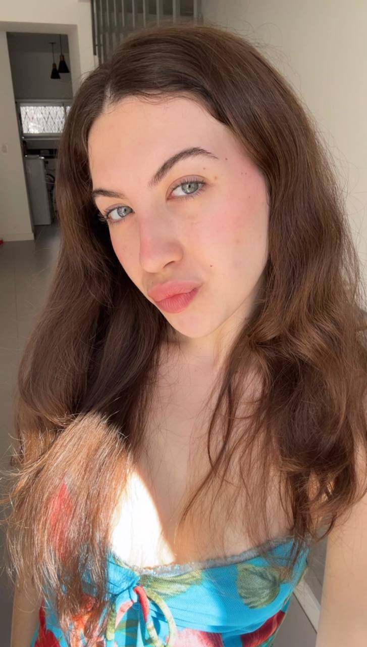 Nude girl Amber in Jerusalem