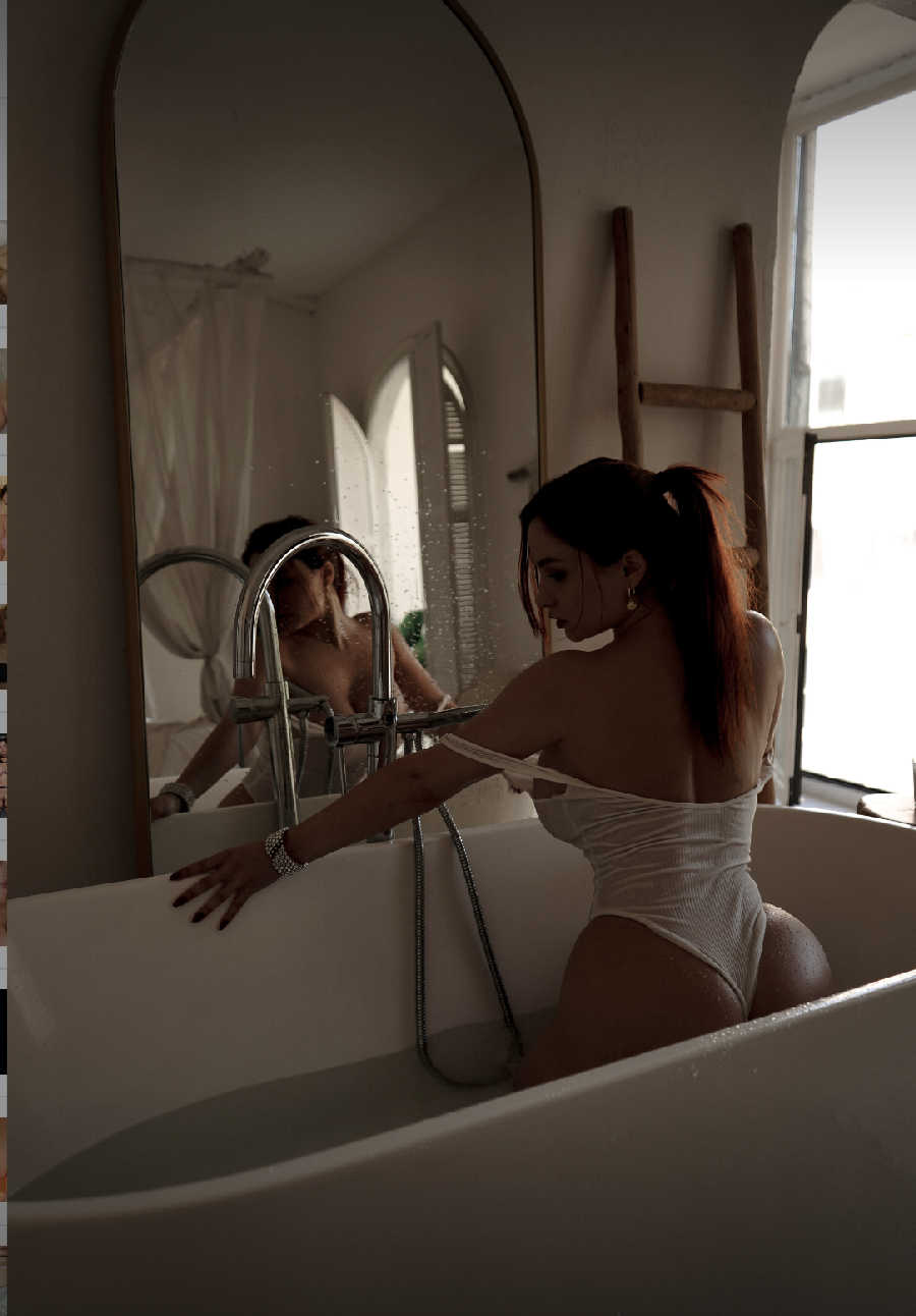 A playful frame from Miranda Faith nude — online in Jerusalem