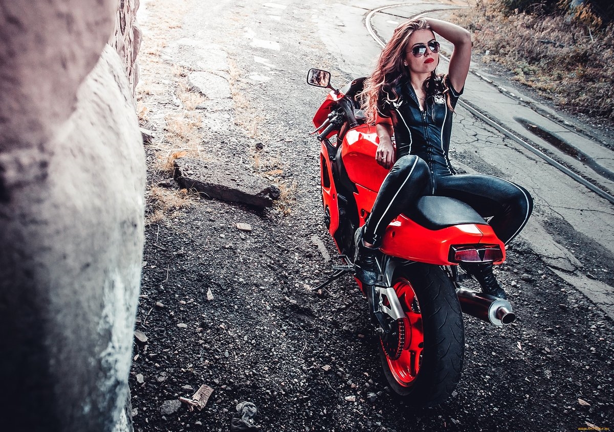 Blondes on a motorcycle in Jerusalem