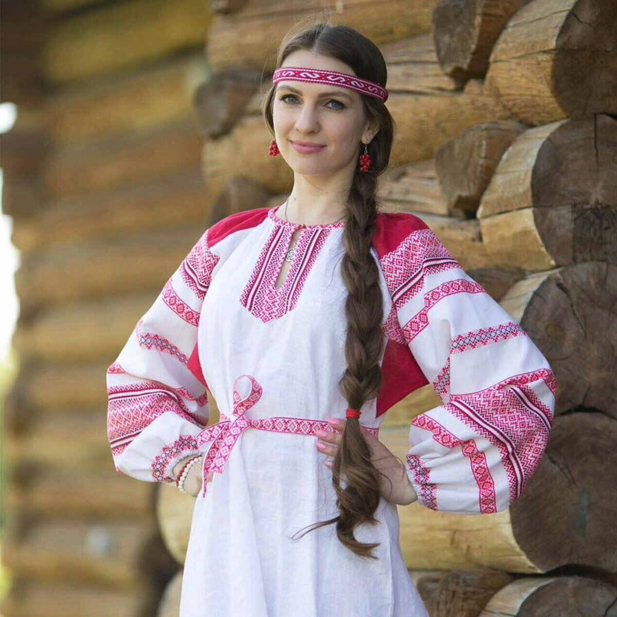 Girls in Slavic costumes in Jerusalem