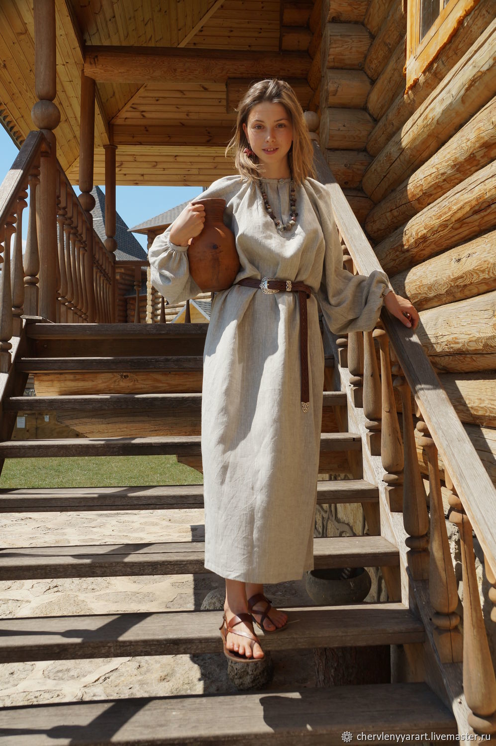 Girls in Slavic costumes in Jerusalem