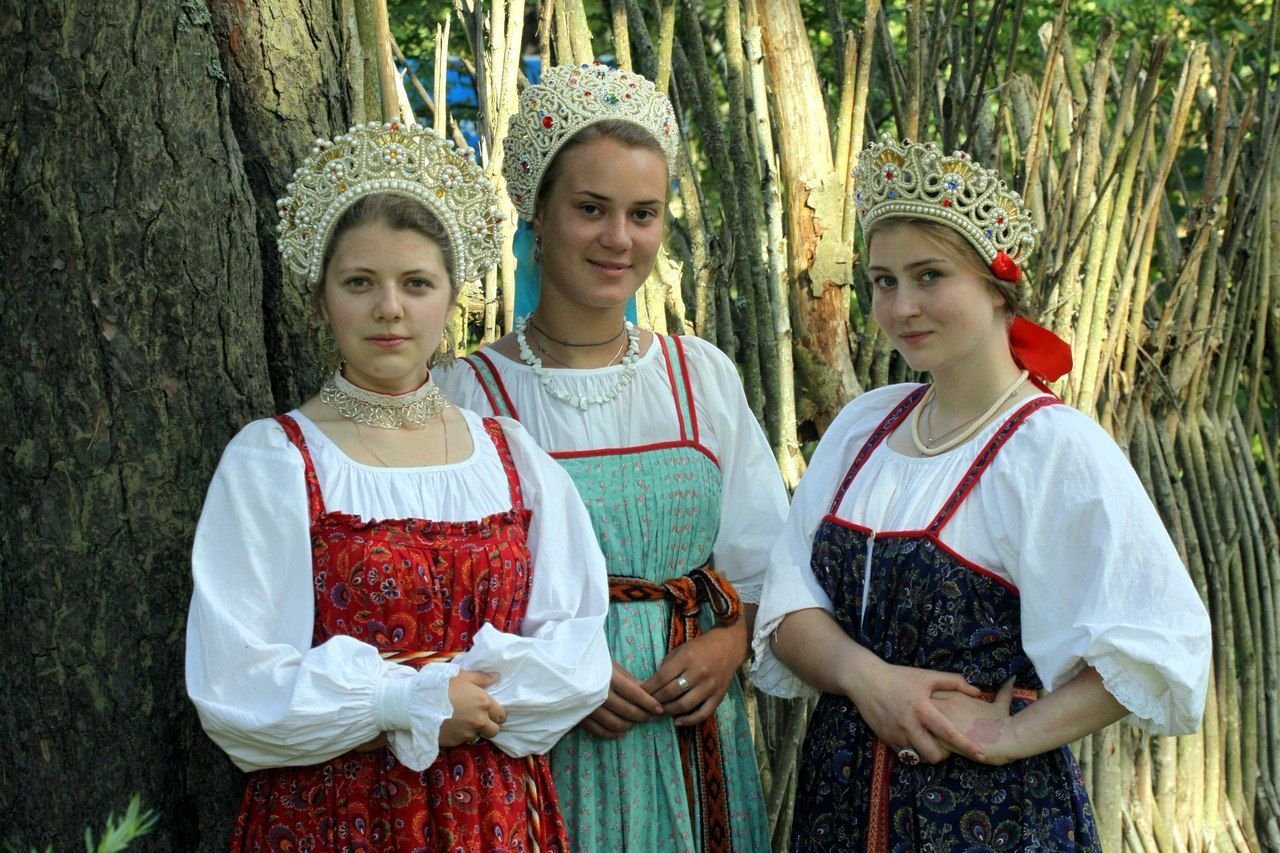 Sexy model Girls in Slavic costumes in Jerusalem